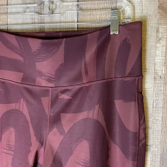 Athleta Tenacity 7/8 Tight in Powerlift - Picture 8 of 11